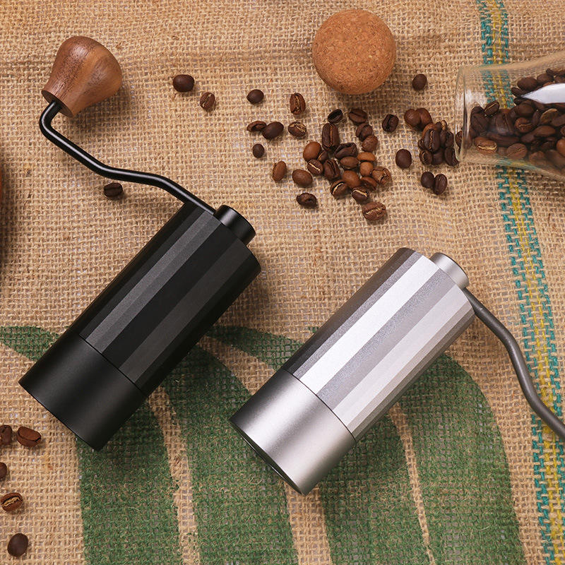 مجموعة قابلة للتعديل SUS420 Burr Hand Portable Grinder للحصول على كفاءة طحن أسرع